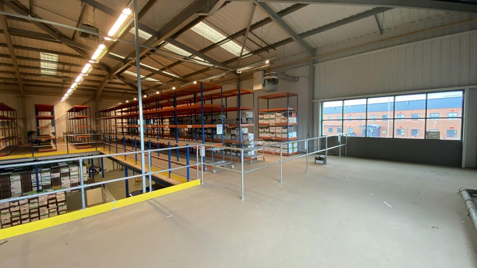 Hermes Ct, Warwick, WAR CV34 6NJ - Unidad 1 -  - Foto del interior - Image 2 of 5