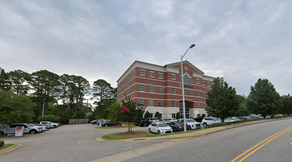 639 Executive Pl, Fayetteville, NC en alquiler - Foto del edificio - Imagen 2 de 17