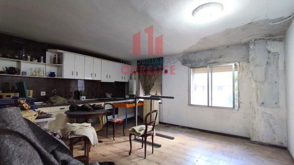 Local en Ourense en venta - Foto del edificio - Imagen 2 de 8