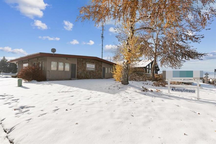 1292 Burns Way, Kalispell, MT en alquiler - Foto principal - Imagen 1 de 12