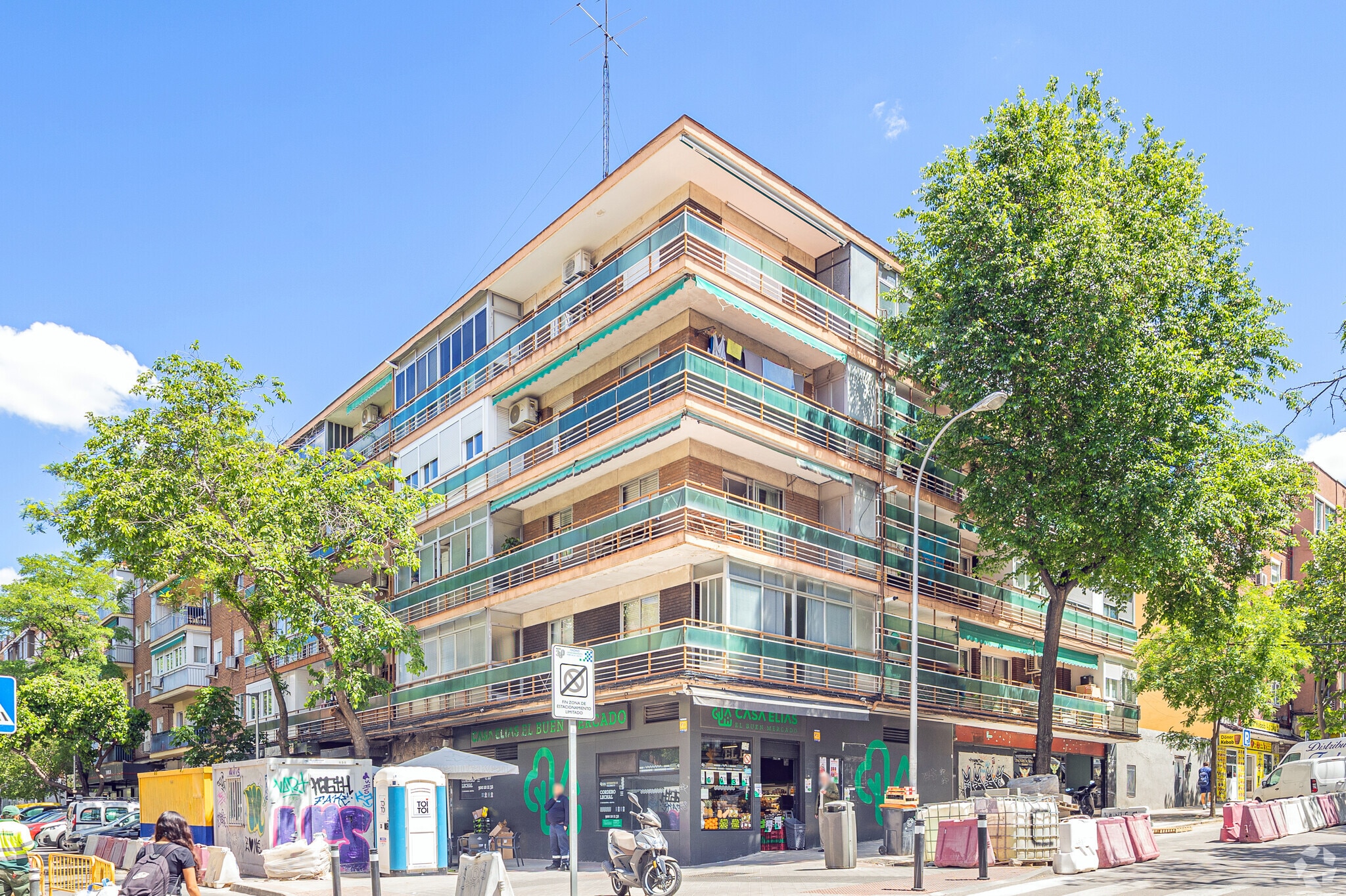 Calle de Esteban Collantes, 12, Madrid, Madrid en venta Foto principal- Imagen 1 de 5