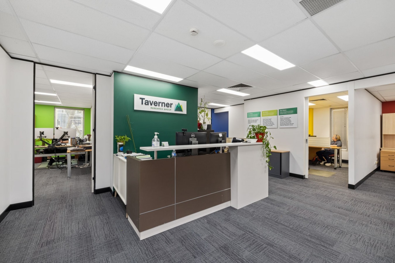 88 Foveaux St, Surry Hills, NSW 2010 - Unidad 201 - - Foto del interior - Image 2 of 10