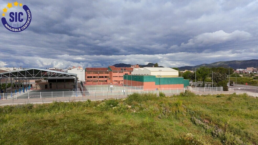 Terreno en L'Alcúdia de Crespins, Valencia en venta - Foto del edificio - Imagen 3 de 15