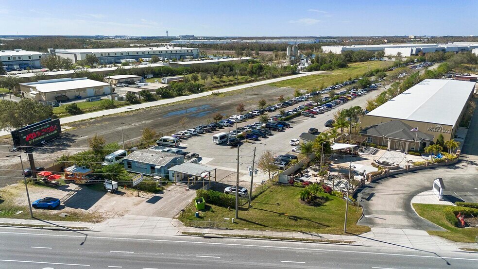 7350 Narcoossee Rd, Orlando, FL en venta - Foto del edificio - Imagen 1 de 15