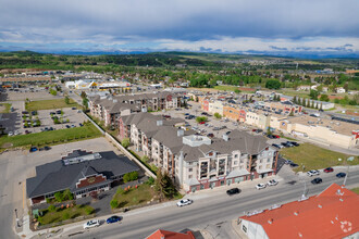 505 Railway St W, Cochrane, AB - VISTA AÉREA  vista de mapa - Image1