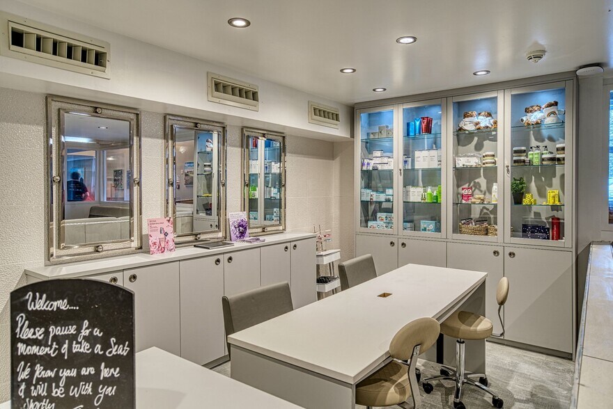 8 Ness Walk, Inverness en alquiler - Foto del edificio - Imagen 2 de 14