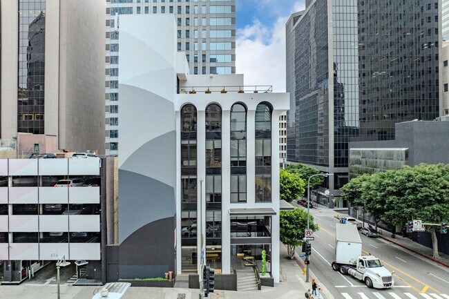 Más detalles de 835 Wilshire Blvd, Los Angeles, CA - Oficina en alquiler