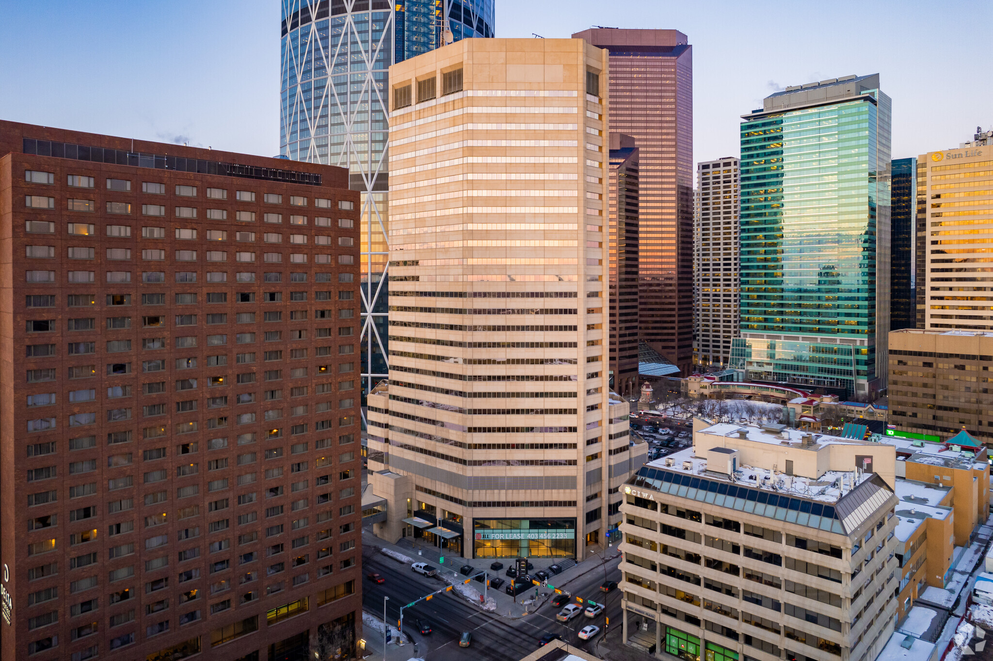 411 1st St SE, Calgary, AB en alquiler Foto del edificio- Imagen 1 de 14