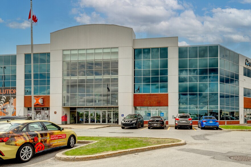 4451-4479 Aut Laval Ouest (A-440), Laval, QC en alquiler - Foto del edificio - Imagen 2 de 23