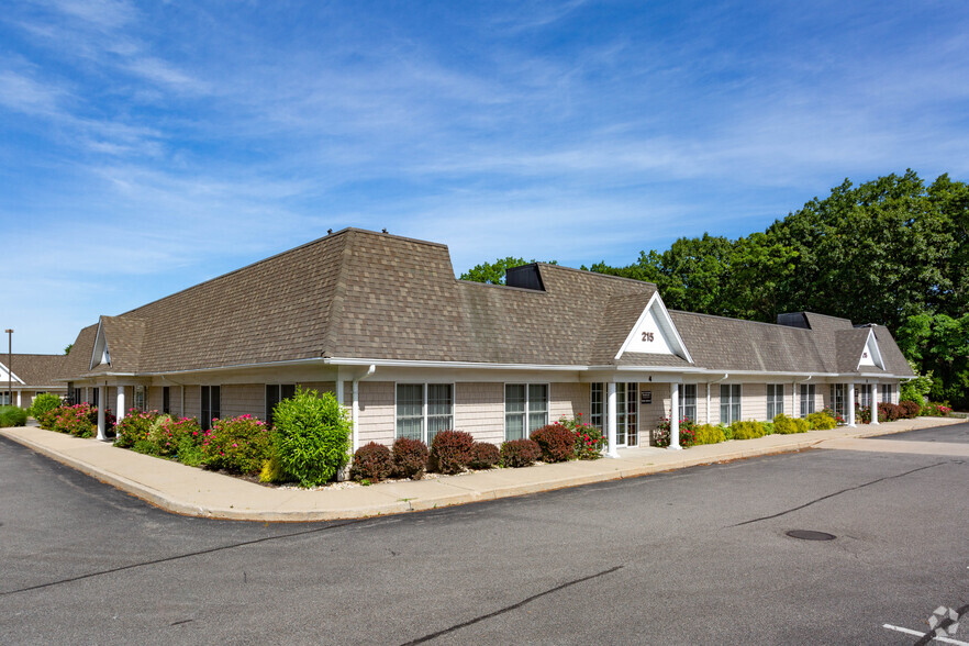 215 Hallock Rd, Stony Brook, NY en alquiler - Foto del edificio - Imagen 1 de 7