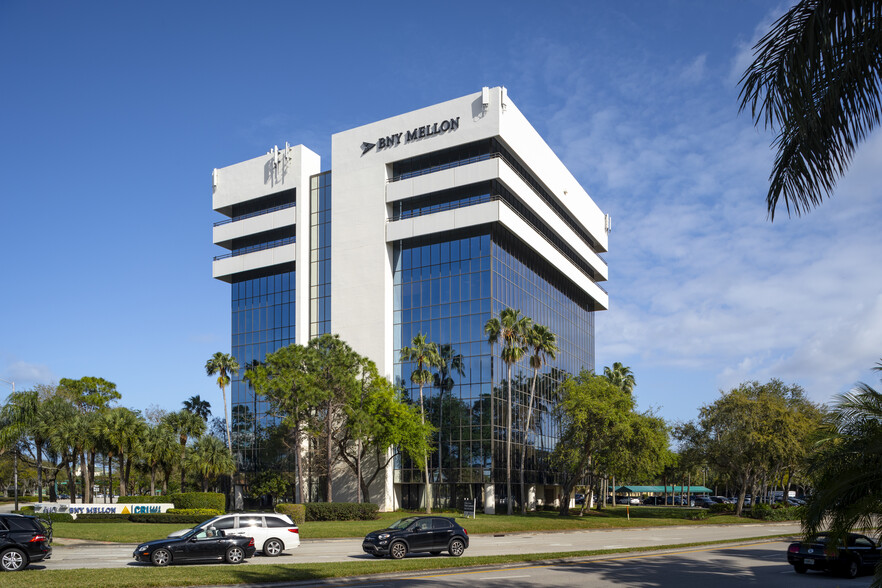 3300 Pga Blvd, Palm Beach Gardens, FL en alquiler - Foto del edificio - Imagen 3 de 18