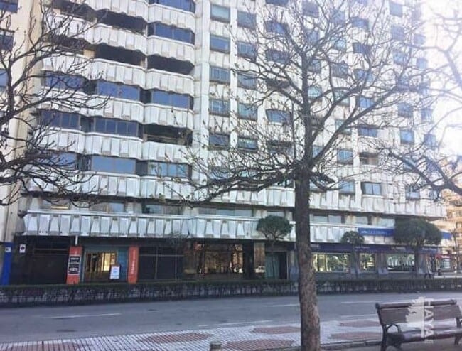 Más detalles de Avenida Condesa Sagasta, 2, León - Oficina en venta