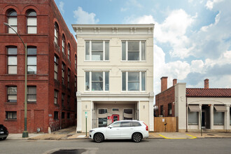 205-209 N Foushee St, Richmond, VA en alquiler Foto del edificio- Imagen 2 de 32