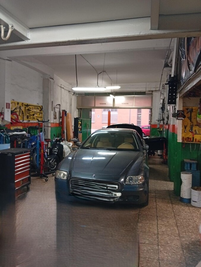 Madrid, MAD 28025 - Unidad Puerta 02 - - Foto del interior - Image 1 of 4