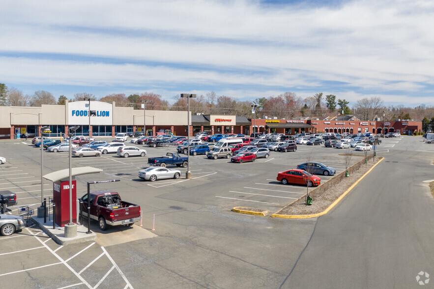 569-627 Frost Ave, Warrenton, VA en alquiler - Foto del edificio - Imagen 1 de 5