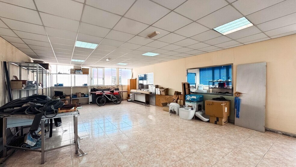 Nave en La Nucia, Alicante en venta - Foto del interior - Imagen 1 de 36
