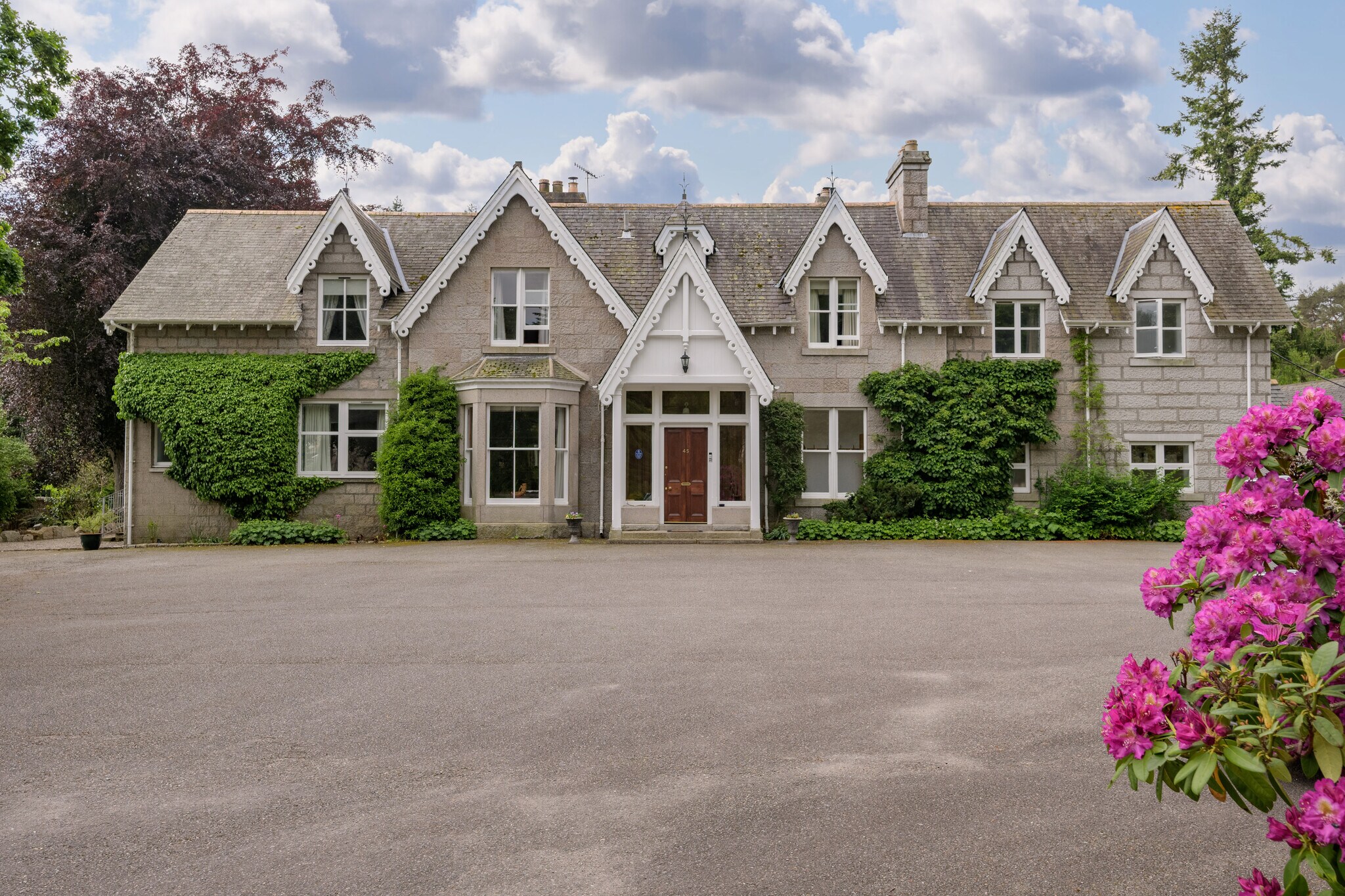 45 Braemar Rd, Ballater en venta Foto del edificio- Imagen 1 de 16