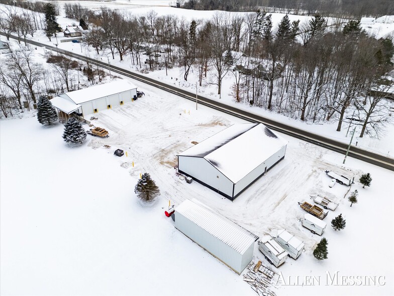 1447 Kelsey Hwy, Ionia, MI en venta - Vista aérea - Imagen 1 de 49