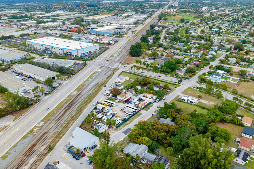 1204 Commercial St, West Palm Beach, FL en venta - Foto del edificio - Imagen 3 de 4