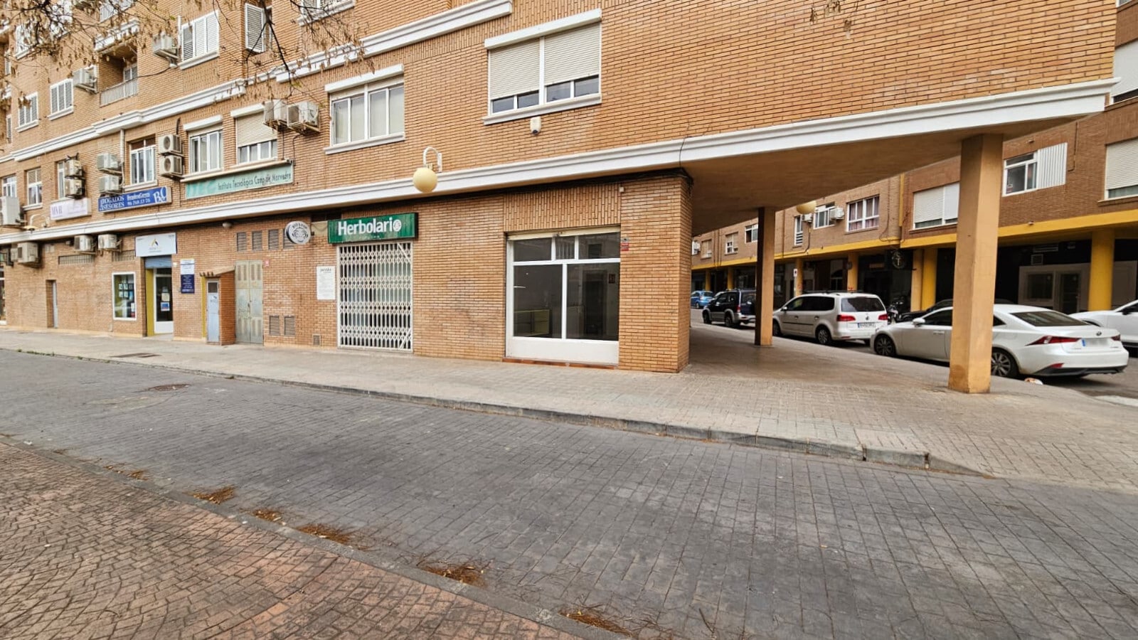 Edificio residencial en Sagunto, Valencia en venta Foto del edificio- Imagen 1 de 7