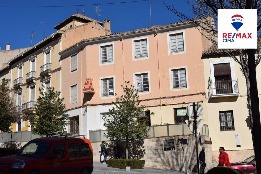 Calle Caños Dorados, 4, Baza, Granada en venta - Foto del edificio - Imagen 2 de 8
