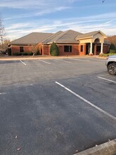 2450 Emerald Pl, Greenville, NC en alquiler Foto del edificio- Imagen 1 de 22