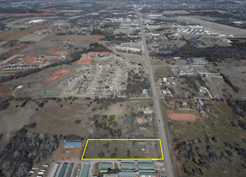 3601 S Division St, Guthrie, OK en venta - Vista aérea - Imagen 2 de 8