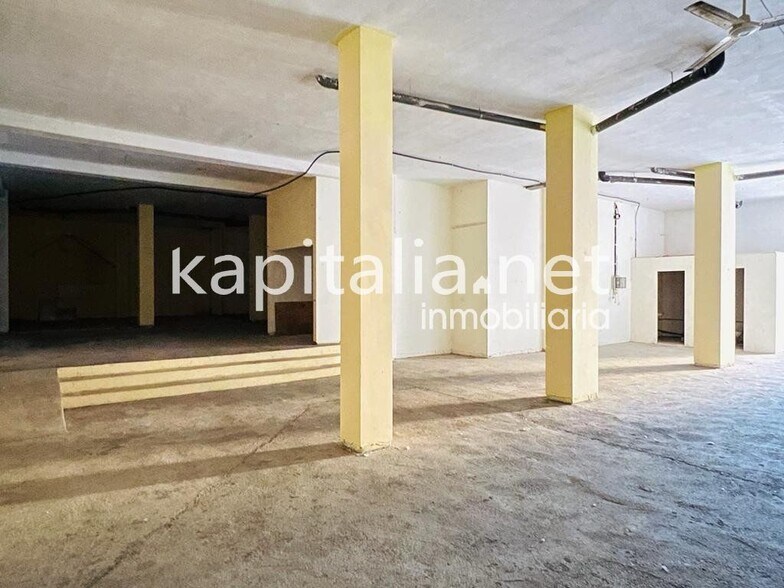 Local en Ontinyent, Valencia en venta - Foto del edificio - Imagen 2 de 5