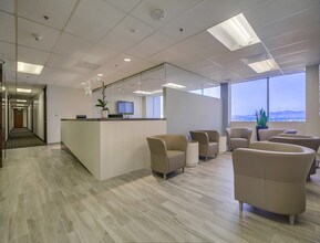 15760 Ventura Blvd, Encino, CA en alquiler Foto del interior- Imagen 2 de 9