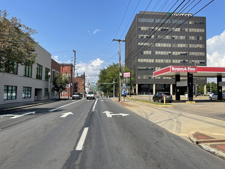 500 Avery St, Parkersburg, WV en venta - Foto del edificio - Imagen 3 de 10