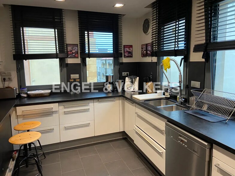 Edificio residencial en Barcelona, Barcelona en venta - Foto del interior - Imagen 3 de 7