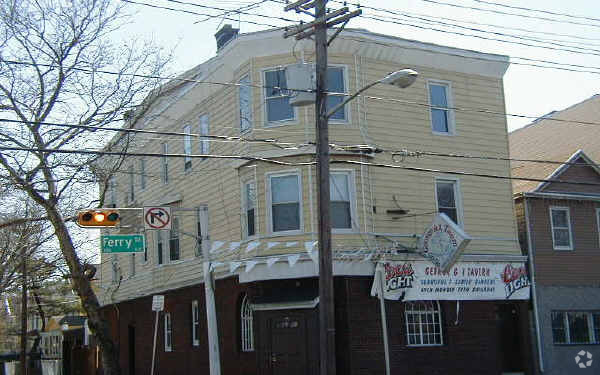 631 Ferry St, Newark, NJ en venta - Foto principal - Imagen 1 de 2