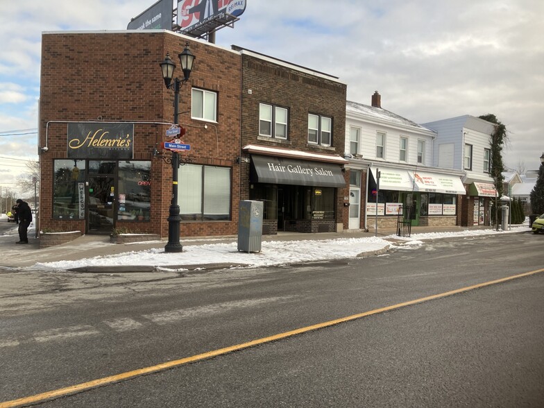 6022-6026 Main St, Niagara Falls, ON en venta - Foto principal - Imagen 1 de 12