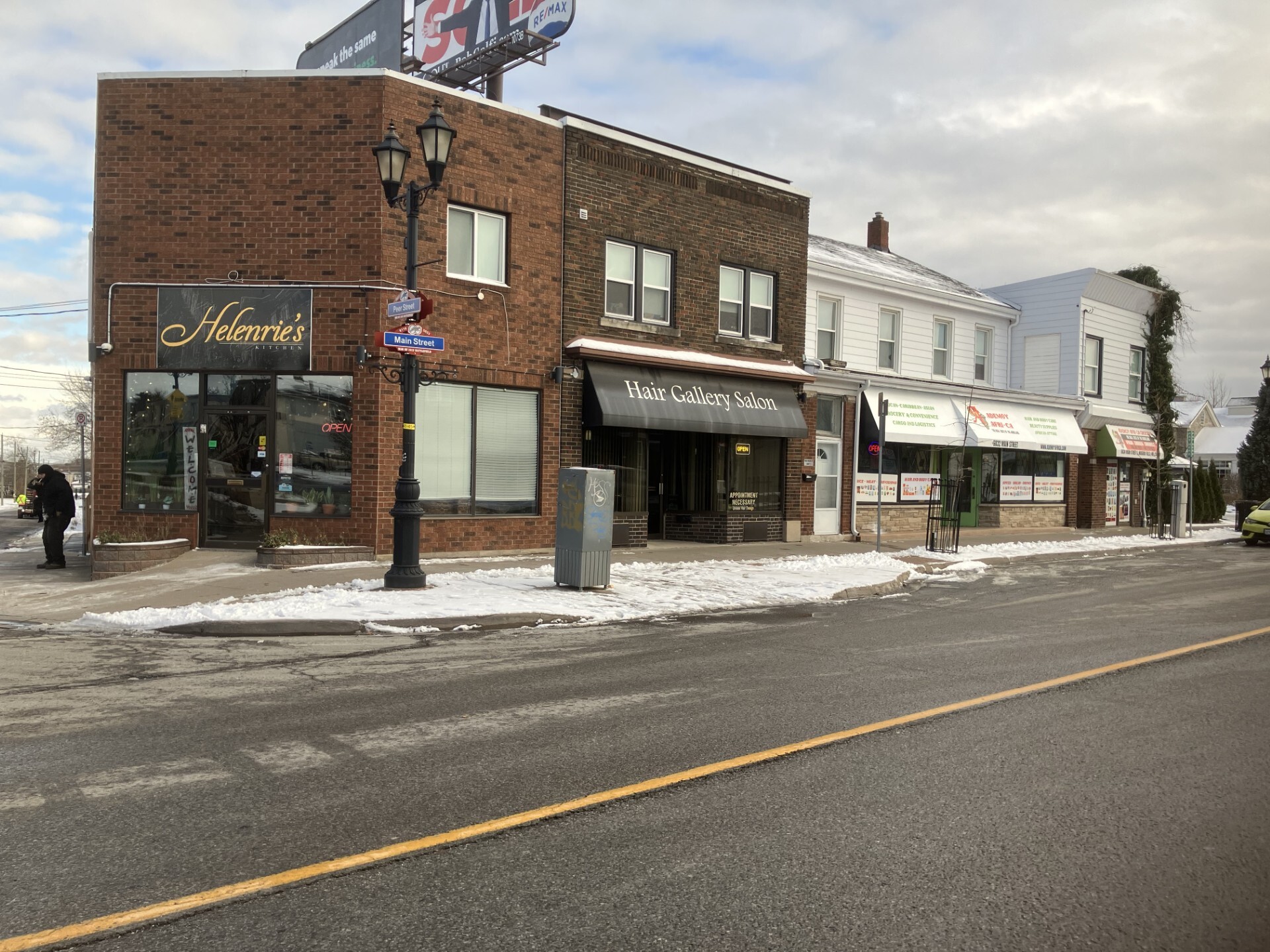 6022-6026 Main St, Niagara Falls, ON en venta Foto principal- Imagen 1 de 13