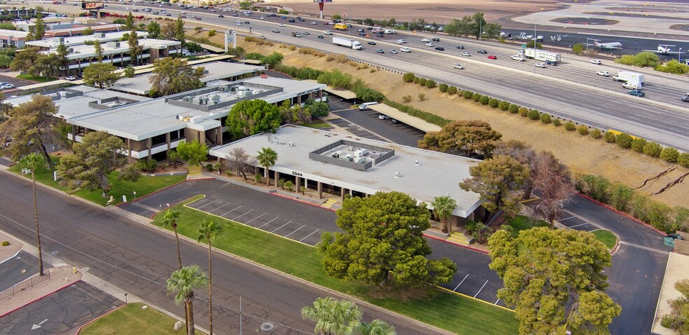 2544 E University Dr, Phoenix, AZ en alquiler - Foto del edificio - Imagen 2 de 4