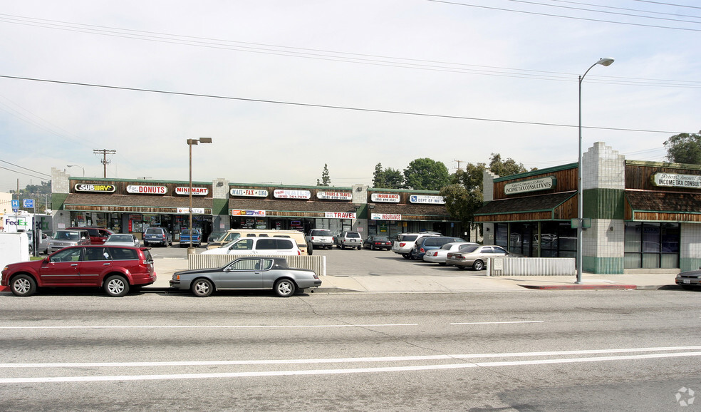 11100 Sepulveda Blvd, Mission Hills, CA en alquiler - Foto del edificio - Imagen 2 de 10