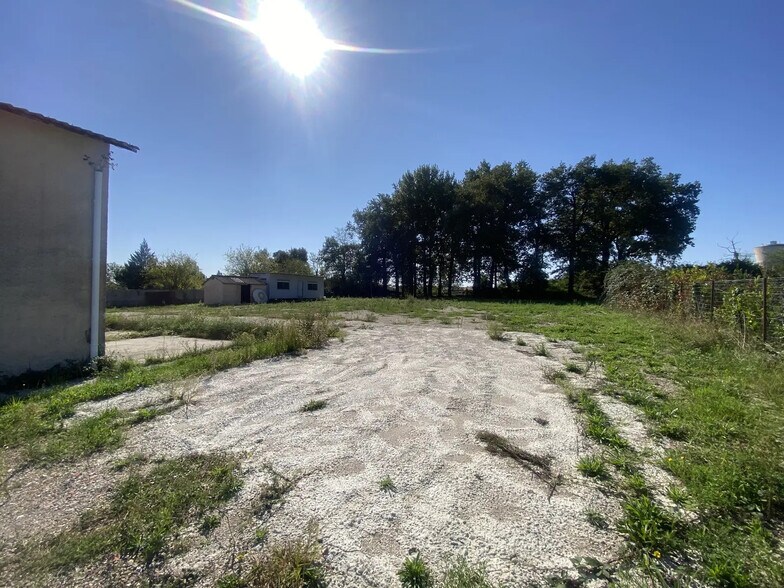 112 Avenue De L'Alouette, Mérignac en alquiler - Foto del edificio - Imagen 3 de 5