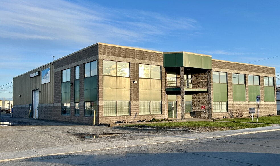 100 Av Jenkins, Dorval, QC en alquiler - Foto del edificio - Imagen 1 de 5