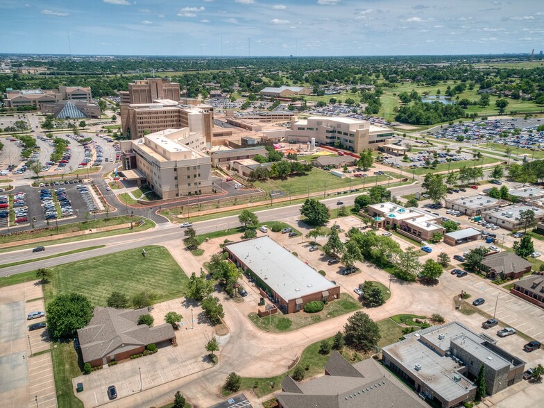 13509 N Meridian Ave, Oklahoma City, OK en alquiler - Foto del edificio - Imagen 2 de 10