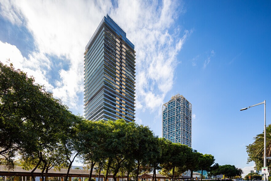 Carrer de la Marina, Barcelona, Barcelona en alquiler - Foto del edificio - Imagen 3 de 7