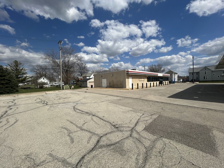 500 W Bremer Ave, Waverly, IA en venta - Foto principal - Imagen 1 de 9