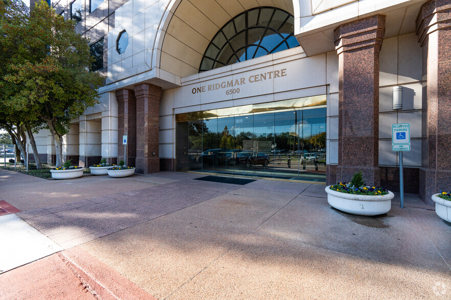 6500 West Fwy, Fort Worth, TX en alquiler - Foto del edificio - Imagen 2 de 9