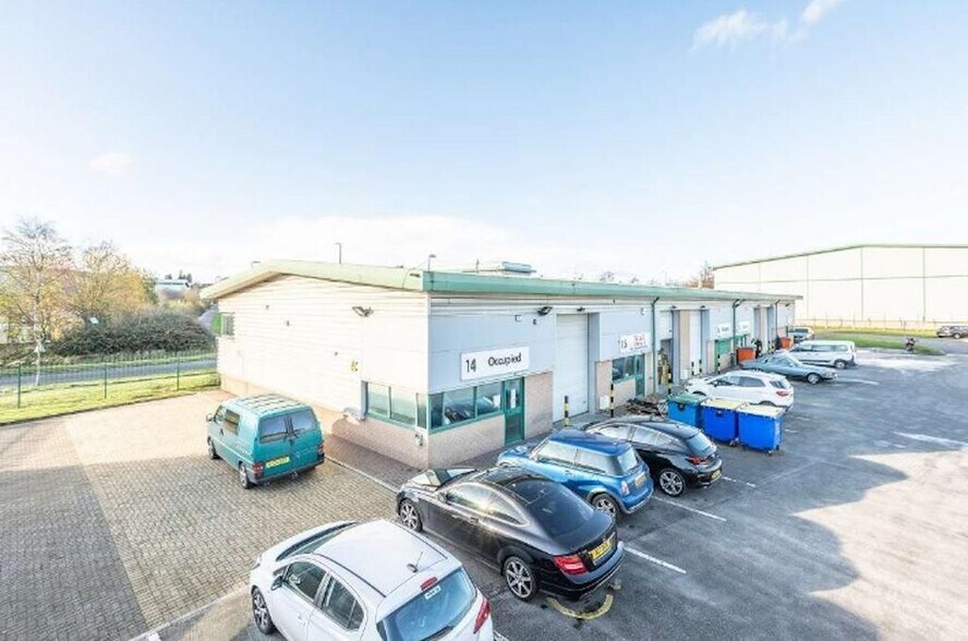 Lamplight Way, Manchester en alquiler - Foto del edificio - Imagen 3 de 4