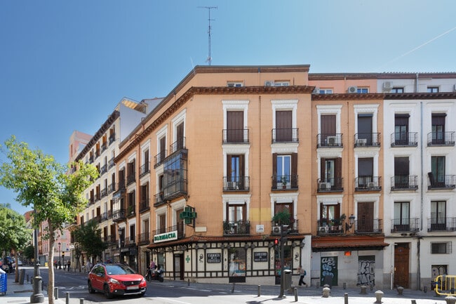 Más detalles de Calle De Toledo, 105, Madrid - Local en alquiler