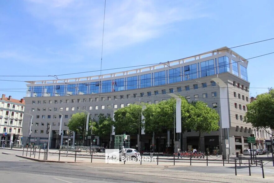3-6 Place Charles Hernu, Villeurbanne en alquiler - Foto del edificio - Imagen 1 de 5
