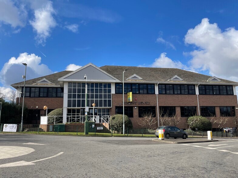 Theobald St, Borehamwood en venta - Foto del edificio - Imagen 2 de 10