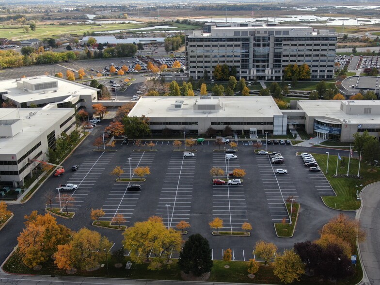 1712 S East Bay Blvd, Provo, UT en alquiler - Foto del edificio - Imagen 3 de 35