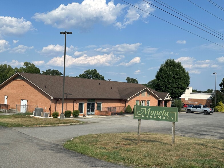 4860 Rucker Rd, Moneta, VA en venta - Foto del edificio - Imagen 1 de 2