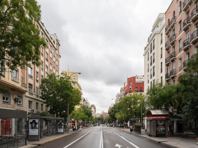 Local en Madrid, Madrid en alquiler - Foto del edificio - Imagen 3 de 3