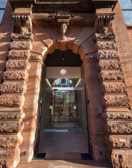 40 Linenhall St, Belfast en alquiler - Foto del edificio - Imagen 2 de 6